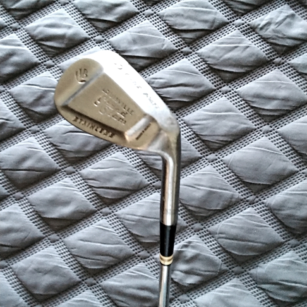 GOLF CLUB TRUE TEMPER  # 8